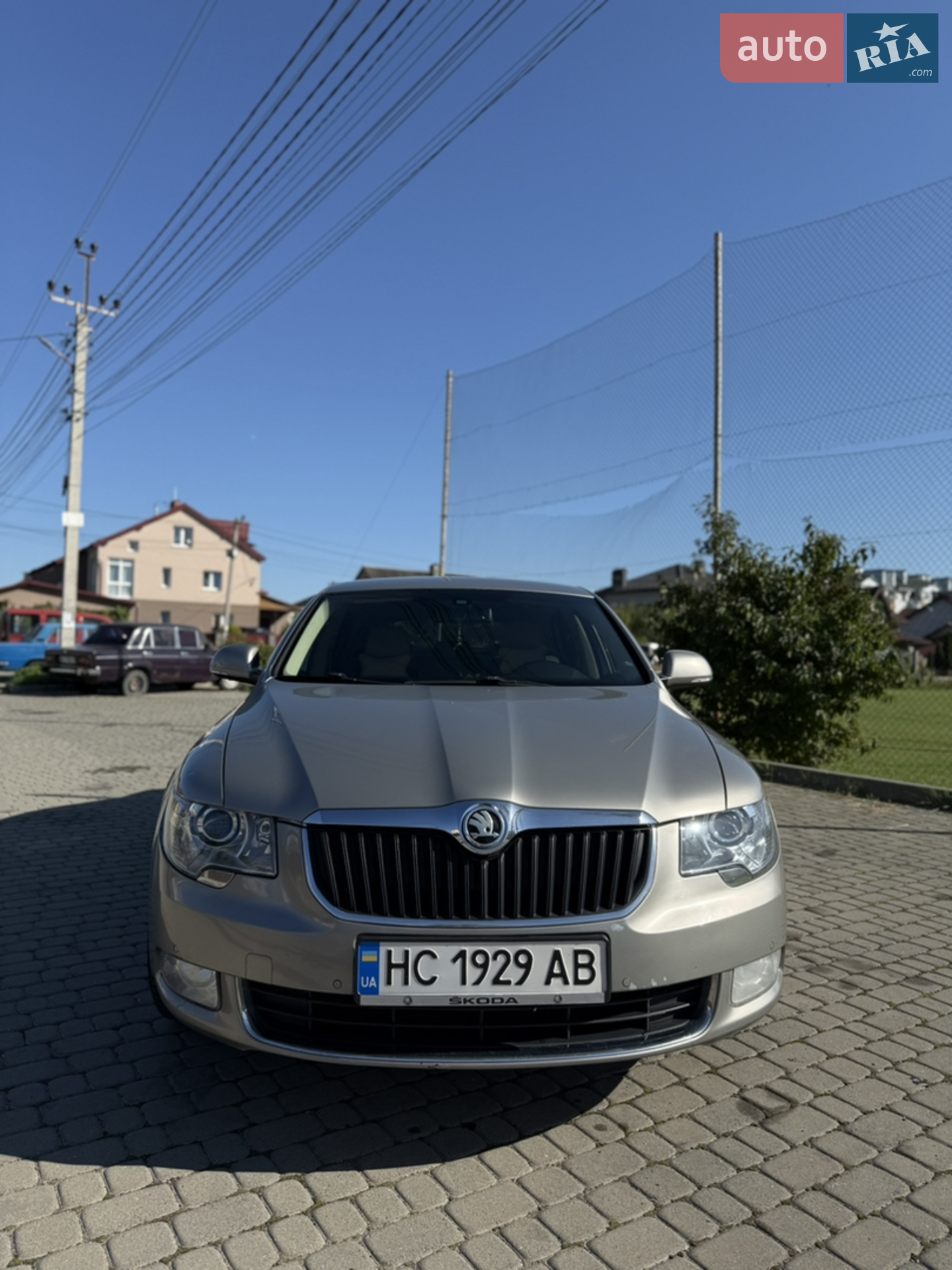 2010 Skoda Superb - мініатюра 2