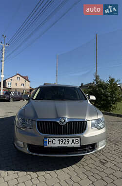 Лифтбек Skoda Superb 2010 в 