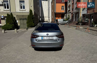 Лифтбек Skoda Superb 2018 в 