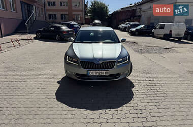 Лифтбек Skoda Superb 2018 в 