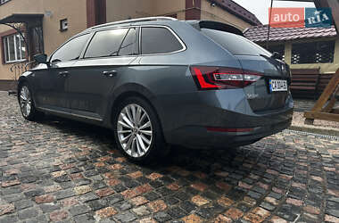 Универсал Skoda Superb 2018 в 