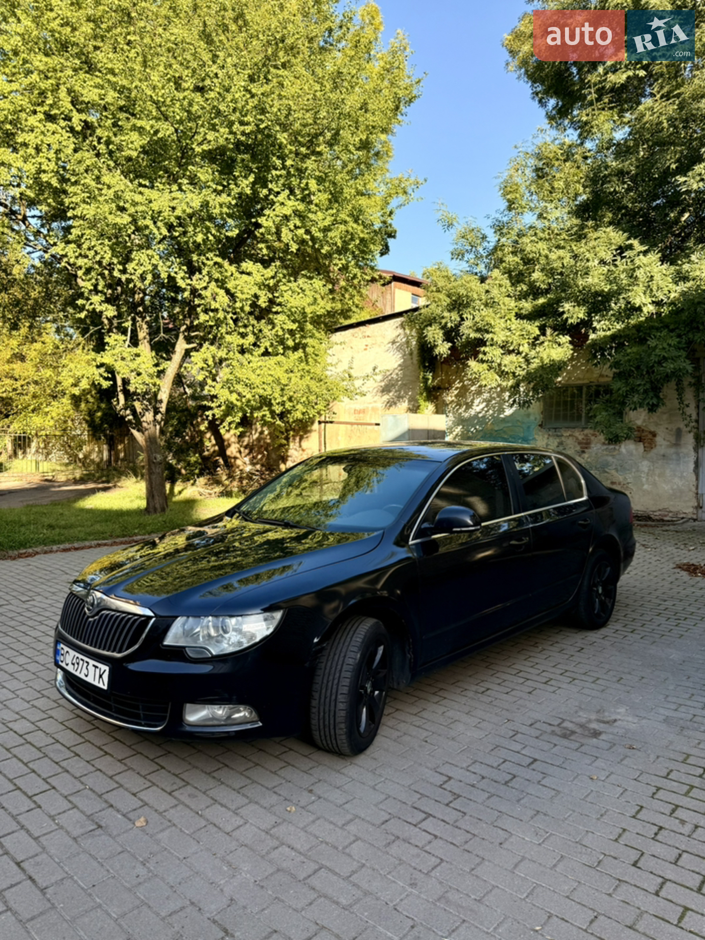 2012 Skoda Superb - мініатюра 2