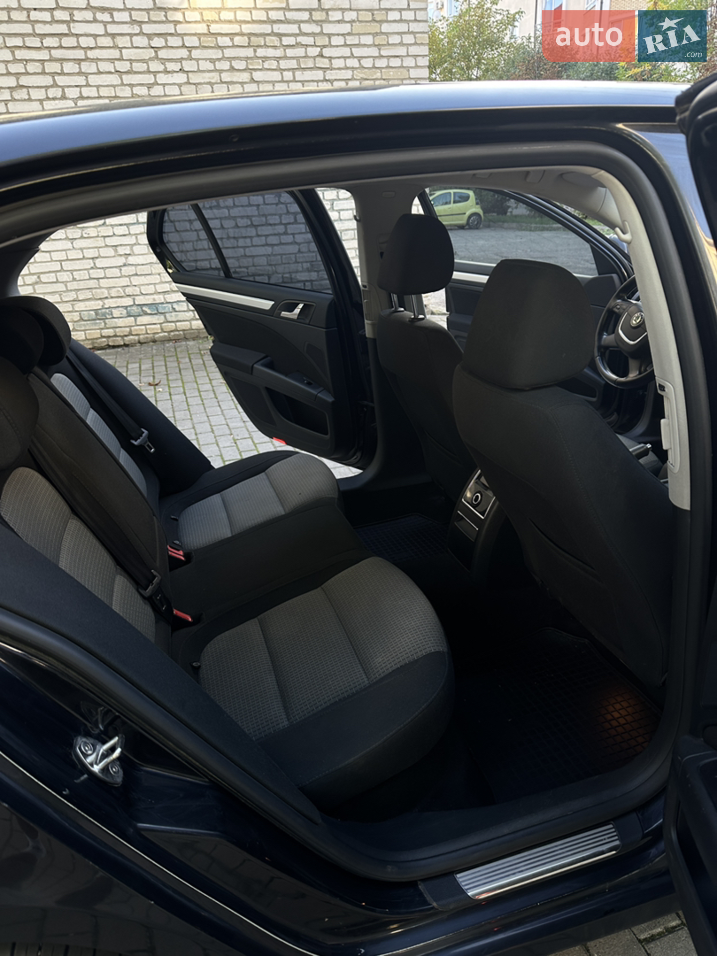 2012 Skoda Superb - мініатюра 9