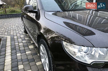 Лифтбек Skoda Superb 2012 в 