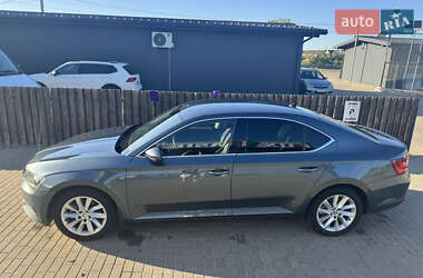 Лифтбек Skoda Superb 2018 в 