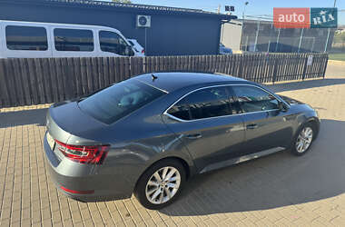 Лифтбек Skoda Superb 2018 в 