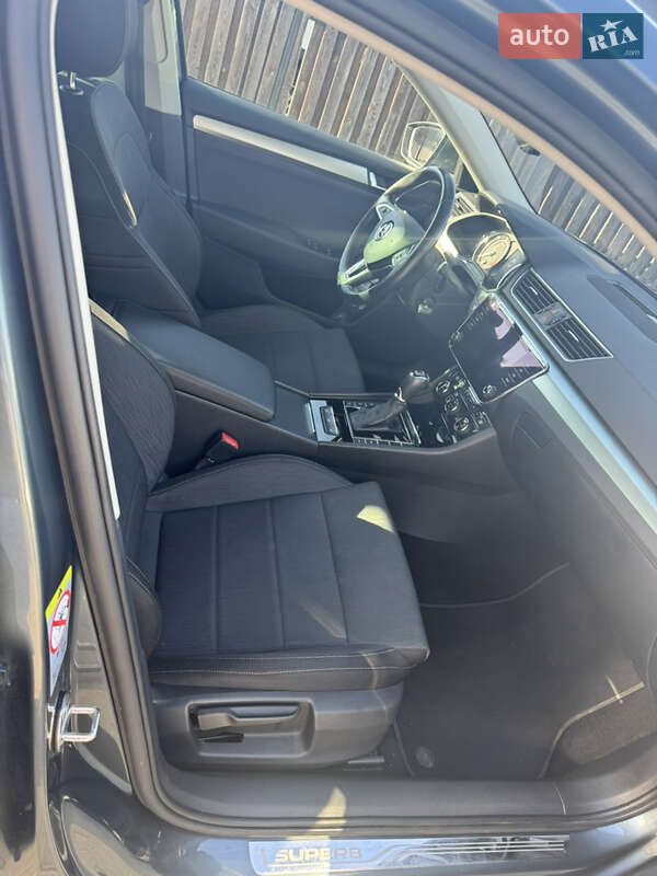 Лифтбек Skoda Superb 2018 в Львове