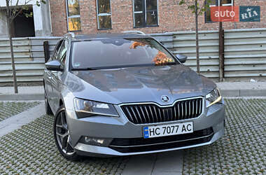 Універсал Skoda Superb 2016 в 