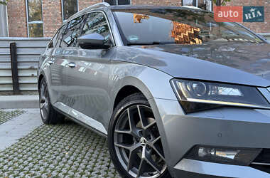 Універсал Skoda Superb 2016 в 