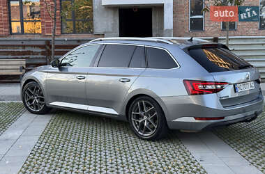 Універсал Skoda Superb 2016 в 