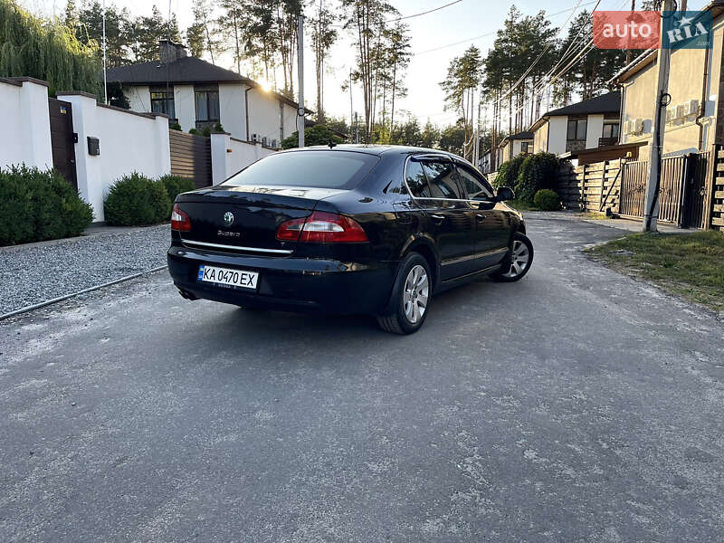 Лифтбек Skoda Superb 2010 в Киеве