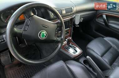 Лифтбек Skoda Superb 2005 в 