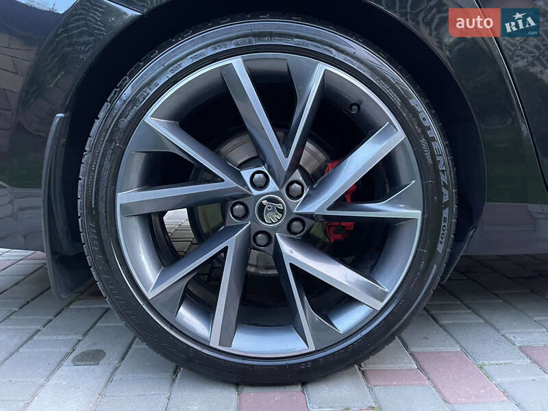 Универсал Skoda Superb 2018 в Луцке