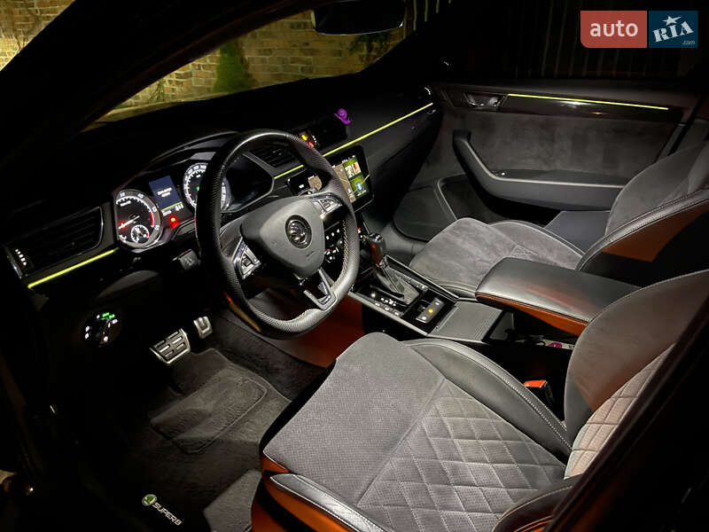 Универсал Skoda Superb 2018 в Луцке