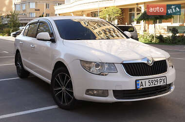 Лифтбек Skoda Superb 2010 в Софиевской Борщаговке