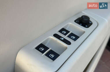 Универсал Skoda Superb 2012 в 