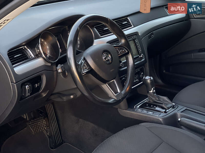 Универсал Skoda Superb 2014 в Ковеле