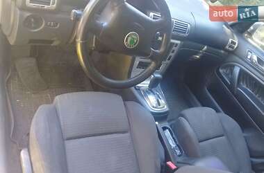 Лифтбек Skoda Superb 2005 в 