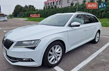Универсал Skoda Superb 2017 в 