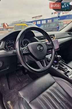 Универсал Skoda Superb 2017 в 