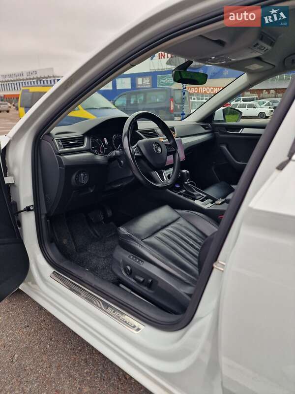 Универсал Skoda Superb 2017 в Львове фото 135 Универсал Skoda Superb 2017 в Львове