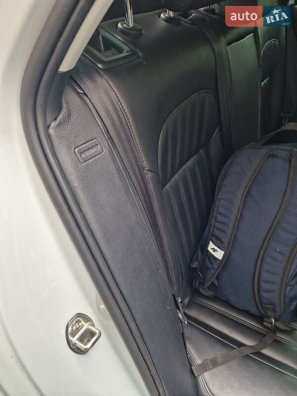 Универсал Skoda Superb 2017 в Львове фото 174 Универсал Skoda Superb 2017 в Львове