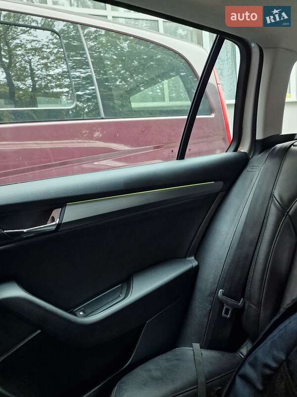 Универсал Skoda Superb 2017 в Львове фото 188 Универсал Skoda Superb 2017 в Львове