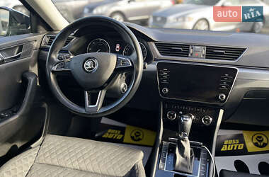 Лифтбек Skoda Superb 2019 в 