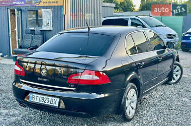 Лифтбек Skoda Superb 2009 в 