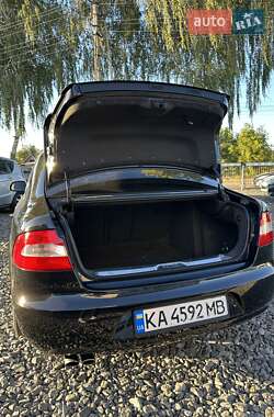Лифтбек Skoda Superb 2010 в 