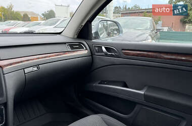 Лифтбек Skoda Superb 2012 в 