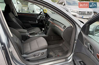 Лифтбек Skoda Superb 2012 в 