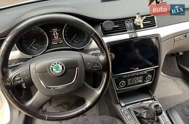 Универсал Skoda Superb 2011 в 