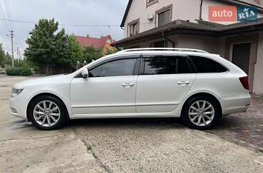 Универсал Skoda Superb 2011 в 