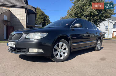 Лифтбек Skoda Superb 2012 в 