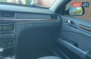 Лифтбек Skoda Superb 2012 в 