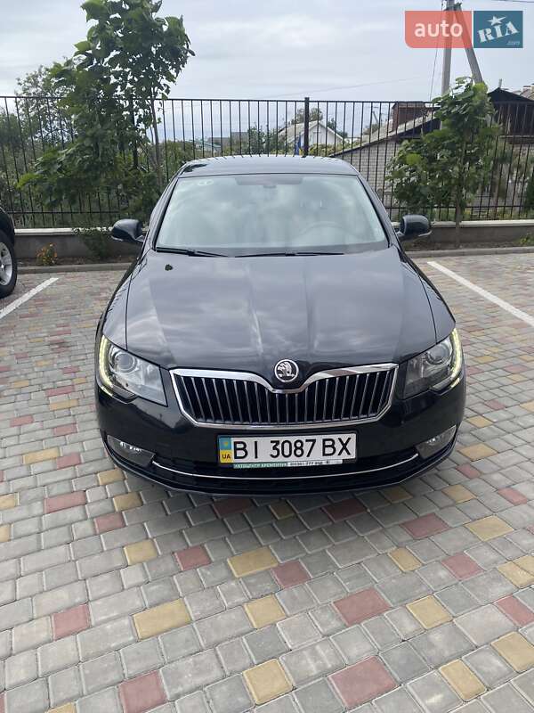 Ліфтбек Skoda Superb 2013 в 