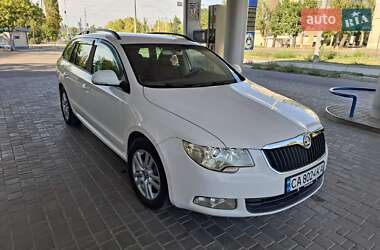 Универсал Skoda Superb 2011 в 