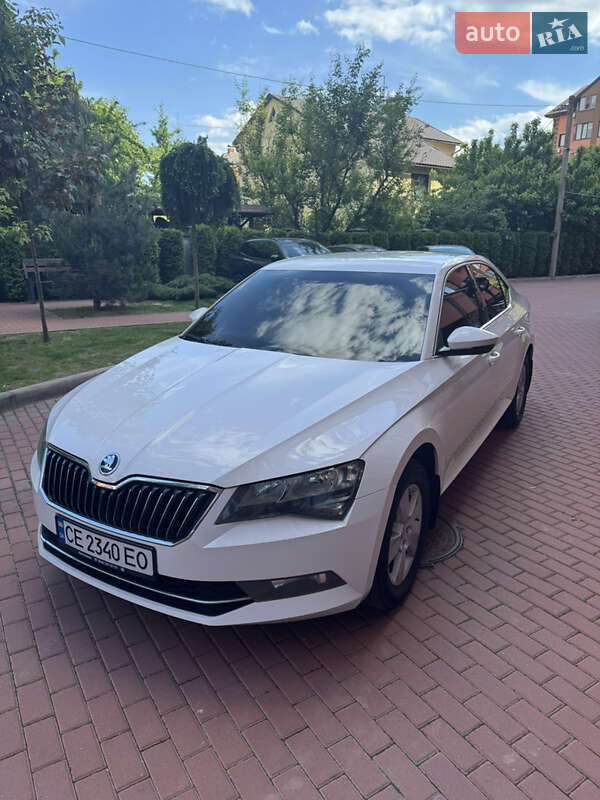 Лифтбек Skoda Superb 2018 в 