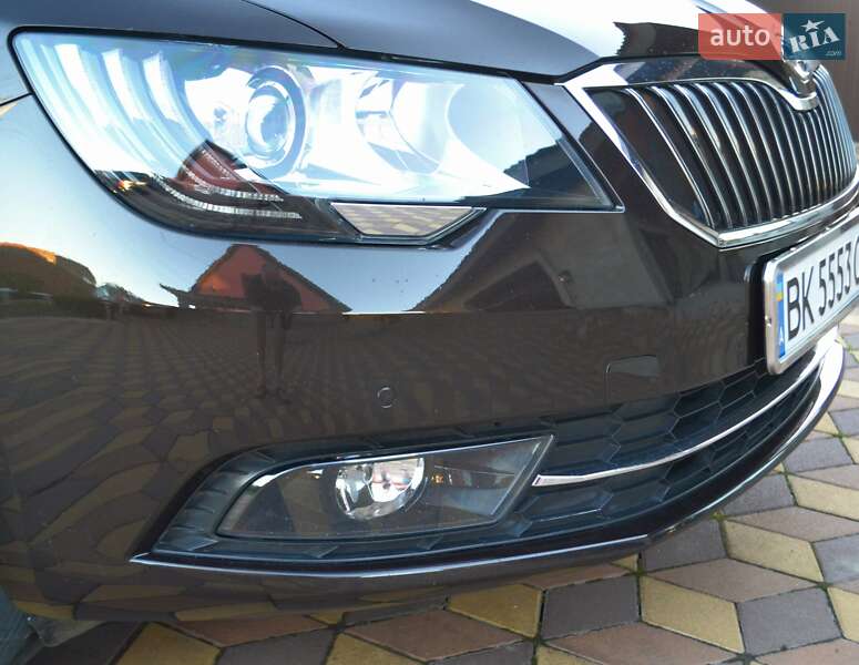 Универсал Skoda Superb 2014 в Сарнах