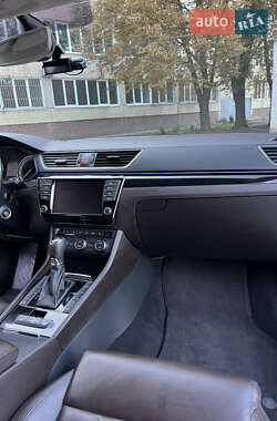 Лифтбек Skoda Superb 2016 в 
