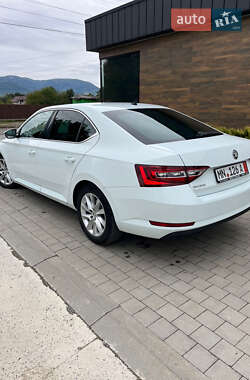 Лифтбек Skoda Superb 2017 в 
