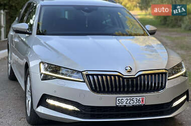 Универсал Skoda Superb 2019 в 