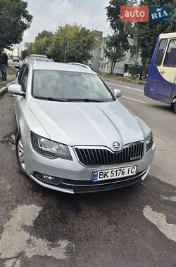 Универсал Skoda Superb 2014 в Шепетовке