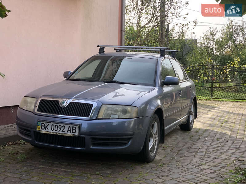 Skoda Superb 2005