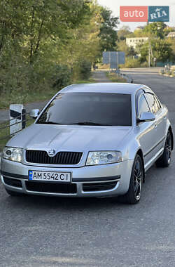 Лифтбек Skoda Superb 2008 в 