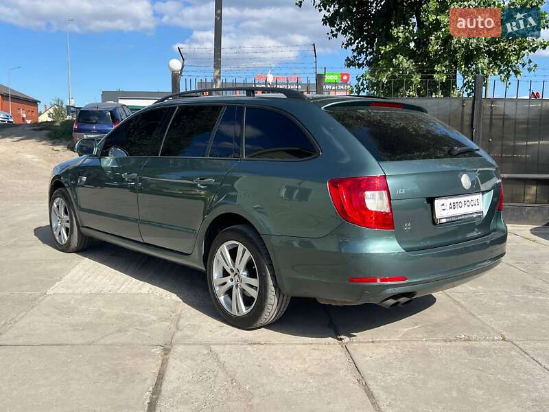 Универсал Skoda Superb 2011 в Киеве