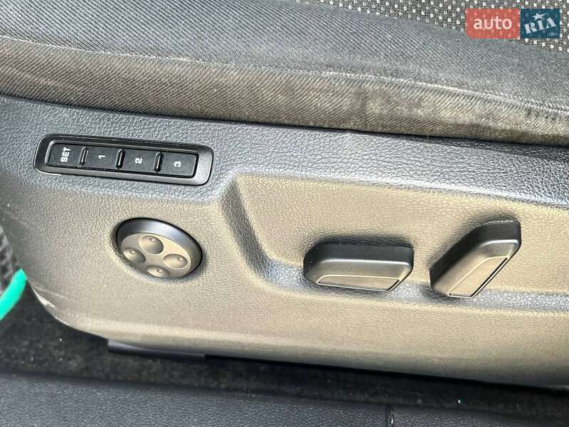 Универсал Skoda Superb 2011 в Киеве