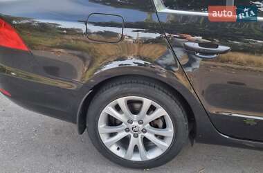 Лифтбек Skoda Superb 2014 в 