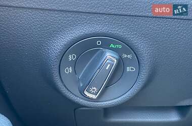 Лифтбек Skoda Superb 2019 в 